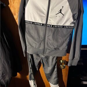 Jordan Kids Matching Set in Gray and Black
